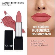 Universal Cosmetics Mattever Lipstick 05 Rose Delights Yarı Mat Saten Bitişli Ruj, Pembe