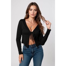 MiaMoon Kadın Siyah Uzun Kollu Önden Bağlama Detaylı Crop Top Bluz – Şık, Rahat ve Kolay Kombinlenebilir