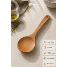 1 Adet 26 cm Vernikli Doğal Bambu Eğri Büyük Kaşık – Delikli, Ergonomik, Çizmez Ahşap Kaşık