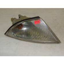 Tyc Mitsubishi Carisma Ön Sinyal Sağ 1995-1999 (Oem No:  MB952158)