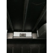 2015 Tesla Model S Orta Konsol Cep Telefonu Kablo Tutucusu