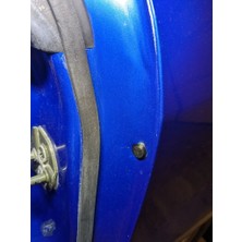 2002-2006 Subaru Impreza Arka Çeyrek Gövde Paneli Tıpası