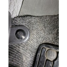2002-2006 Subaru Wrx Yer Döşemesi Halı Tıpası Bağlantı Elemanı