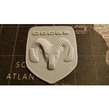Dodge Caravan Izgara Amblemi