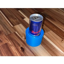 Tesla Model 3 Red Bull Kutuları Için Bardaklık