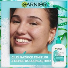 Str Store Hyaluronik Aloe Nemlendiren ve Yatıştıran Temizleyici 250 ml