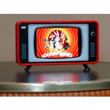 Retro Tv Tasarımlı Dekoratif Telefon Tutucu ve Masaüstü Stand – Şık Telefon Standı
