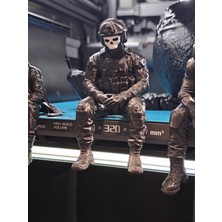 Pilovestik Simon "ghost" Riley Oturan Figür 15 cm - Bilgisayar Kasası, Oyuncu Masası Dekoratif 3D Pla Figür