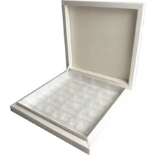 Renklerin Atölyesi 16LI Seperatörlü Cikolata Kutusu 23.5 ×22.5 cm - Beyaz