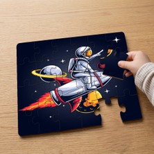 Punto Dizayn Uzay Aracında Astronot Tasarımlı 24 Parça Ahşap Çocuk Puzzle MPK1084