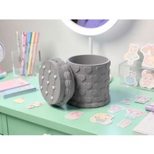 Bin1çeşit 3D Baskı Kabartma Kalp Desenli Kapaklı Kalemlik - Masaüstü Organizer - Gri