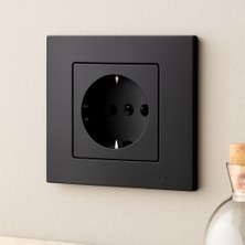 Str Store Siyah Topraklı Priz