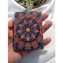 Koyu Zeminli Canlı Mandala Desenli Işıltılı Dikdörtgen Cep Aynası (7x1 Cm)
