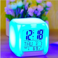 Vera Concept Store 7 Renk Değiştiren Alarmlı Dijital Küp Masa Saati Işıklı LED Saat