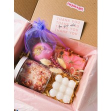 Vera Concept Store Calyza - 6 Parça Rose Spa Hediye Seti – El Yapımı Sabun, Soy Wax Mum, Gül Banyo Tuzu, Bath Bomb, Mini Buket ve Teşekkür Kartı