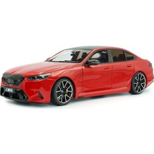 Vera Concept Store Bmw M5 (G90) 2025 – Sportif Iş Sedanı, Siyah Vurgular, Kontrast Jantlar, Diecast Model Araba, Ateş Kırmızısı, 1:18