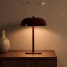 Vera Concept Store Şarjlı Dokunmatik LED Masa Lambası – Sıcak, Gün Işığı ve Beyaz Işık Seçenekli, Parlak Bordo Metal Gövdeli Modern Kubbe Tasarım, Type-C Kablolu, 17 × 2