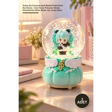 Yenilig 3 Adet Anime Kız Tasarımlı Işıklı Müzikli Püskürtmeli Kar Küresi – Cam Fanus Polyester Gövde, Otomatik Kar Efekti, Müzik, Işık, Snow Globe