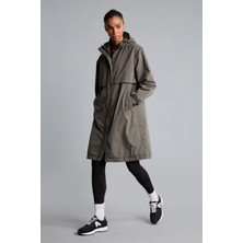 DeFacto Regular Fit Kapüşonlu Fermuarlı Su Geçirmez Parka H0407AX26WN