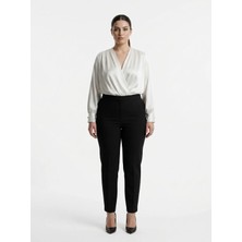 Apsen Collection Apsen Kadın Krem Kruvaze Yaka Alttan Çıtçıtlı Saten Body 5189-65
