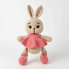 Vatansever Outdoor El Örgüsü Amigurumi Elbiseli Tavşan Uyku Arkadaşı (27 Cm)