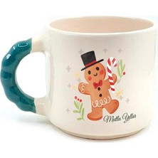Mor Mürekkep Mutlu Yıllar Kurabiye Adam Baskılı Yeşil Kulplu Boncuk Kupa - Yılbaşı Hediyesi Bardak Fincan Mug