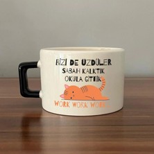 Mor Mürekkep Bizi De Üzdüler Turuncu Kedi Baskılı Siyah Kulplu Kare Kupa Bardak Fincan Mug