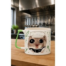 Mor Mürekkep Sad Üzgün Hamster Aşçı Baskılı Yeşil Kulplu Prime Kupa - Aşçıya Hediye Bardak Fincan Mug Model 16922