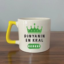 Mor Mürekkep Dünyanın En Kral Dedesi Baskılı Sarı Kulplu Prime Kupa - Babalar Günü Hediyesi Bardak Fincan Mug