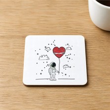 Mor Mürekkep Kalpli Balonlu Astronot Baskılı 9x9 cm Kare Mdf Bardak Altlığı Ahşap