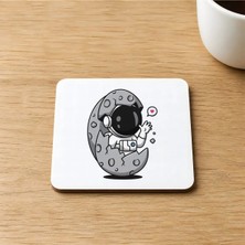 Mor Mürekkep Yumurtadan Çıkan Astronot Baskılı 9x9 cm Kare Mdf Bardak Altlığı Ahşap