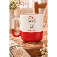 Mor Mürekkep I`m Bir Kuş Kadar Özgür Olsam Baskılı Kırmızı Alt Yarısı Renkli Arya Kupa Bardak Fincan Mug