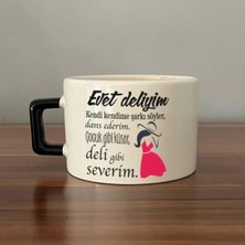 Mor Mürekkep Evet Deliyim Baskılı Siyah Kulplu Kare Kupa - Kadınlar Günü Hediyesi Bardak Fincan Mug