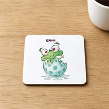 Mor Mürekkep Yumurtadan Çıkan Kurbağa Baskılı 9x9 cm Kare Mdf Bardak Altlığı Ahşap