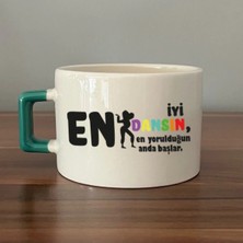 Mor Mürekkep En Iyi Dansın Baskılı Yeşil Kulplu Kare Kupa - Kadınlar Günü Hediyesi Bardak Fincan Mug