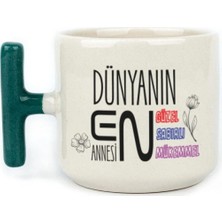 Mor Mürekkep Dünyanın En Annesi Baskılı Yeşil Kulplu T Kupa - Anneye Hediye Bardak Fincan Mug
