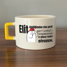 Mor Mürekkep Elit Kişiliğimden Olsa Gerek Baskılı Sarı Kulplu Kare Kupa Bardak Fincan Mug