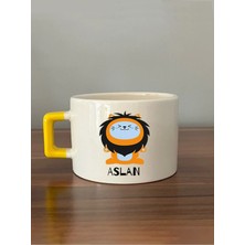 Mor Mürekkep Aslan Burcu ve Onla Alakalı Komik Açıklama Baskılı Turuncu Kulplu Prime Kupa Bardak Fincan Mug