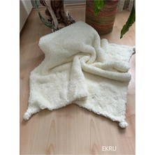 Marvielle El Örgüsü Ponpon Detaylı Kalın Peluş Unisex Bebek Triko Battaniye 85*95 cm - Bebek & Çocuk Battaniyesi