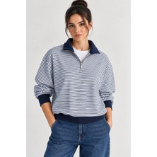 Mevese Çizgili Desen Polo Yaka Fermuarlı Oversize Kadın Sweatshirt  - Lacivert