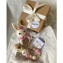 Tiny Wood Hoşgeldin Bebek, Yenidoğan Kız Bebek Isimli Emzik Askısı Hediye Seti, Bebek Hediyelik Organik
