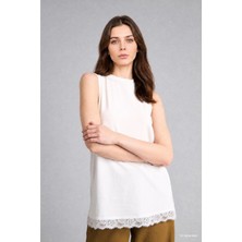 DeFacto Slim Fit Bisiklet Yaka Dantel Detaylı Atlet H3097AX26SM