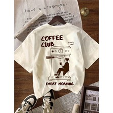 One Button Unisex Coffee Club Çift Taraf Baskılı Basic Bisiklet Yaka Regular T-Shirt