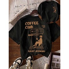 One Button Unisex Coffee Club Çift Taraf Baskılı Basic Bisiklet Yaka Regular T-Shirt