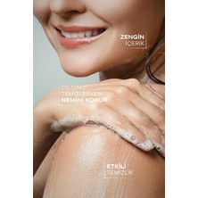 Str Store Clinic Çilek Tazeliği Duş Jeli Panthenol ile Cildinizi Onarın 250 ml