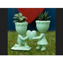 Bin1çeşit 3D Baskı Aşk Saksısı - Kalp Tutan Çift Figürlü Dekoratif Saksı - Mint