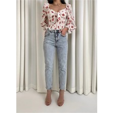 Beeke Vit Mom Jeans Eskitmeli Kar Yırtıklı 90S Boyfriend Yüksek Bel Kot