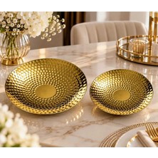 Sunvera Çelik 2’li Gold Metal Dövme Desenli Dekoratif Kase Seti 24 cm + 20 cm – Orta Sehpa Masa Konsol Dresuar Aksesuarı, Anahtarlık, Takılık, Meyvelik ve Sunumluk