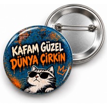 Beyaz Penguen Kafam Güzel Dünya Çirkin - 58MM Rozet