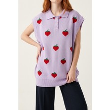 New Boudoir Polo Yaka Çilek Desenli Lila Triko Kolsuz Kadın Süveter